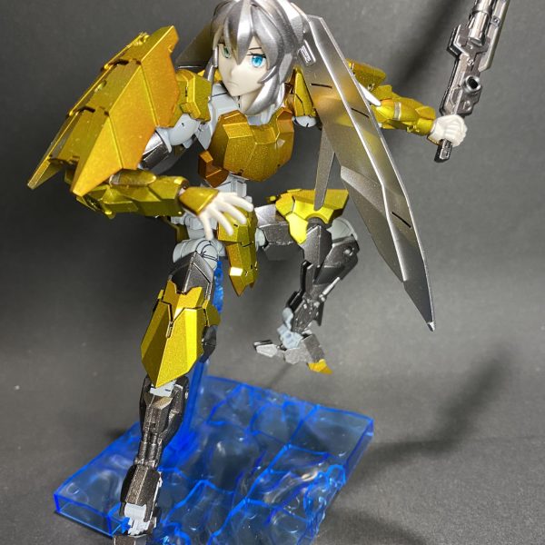 メイの黄金聖衣