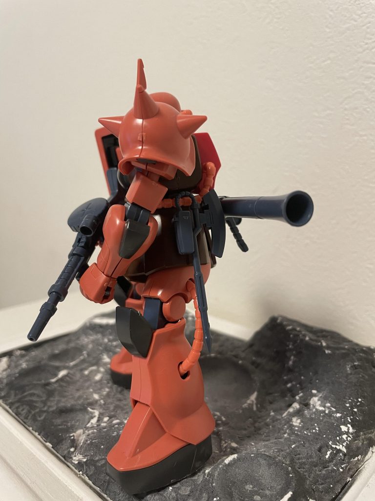 パッケージみながら一生懸命ポージングを研究してました