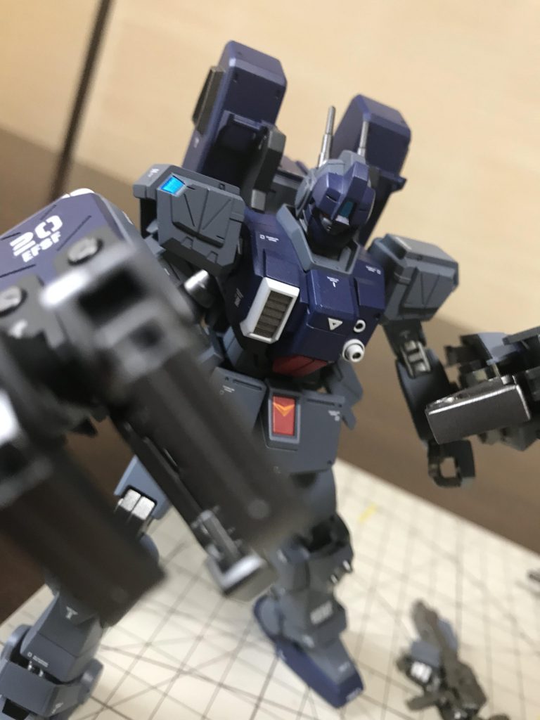 以上、スレイヴレイスでした。この様な地味な作品に最後までお付き合い頂きまして、有難う御座います。これに懲りずにまた覗いて頂けましたら光栄です。m(_ _)mペコリ