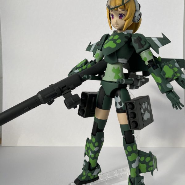 すーぱーふみな強襲先行偵察型(肉球迷彩)