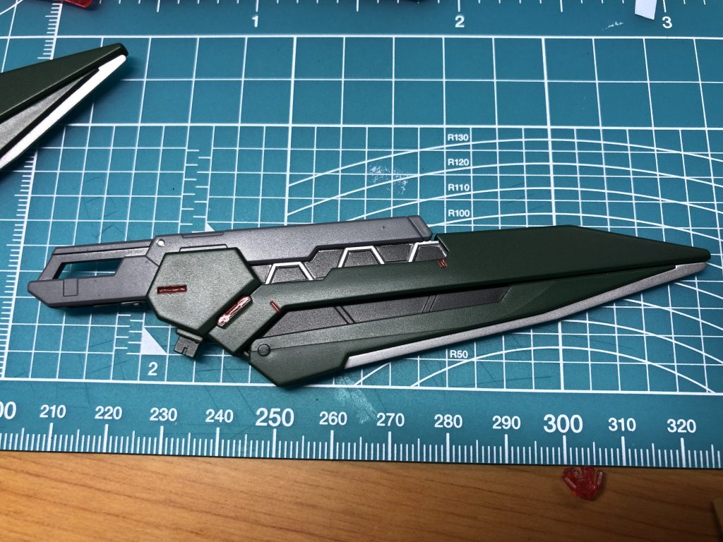 GNソードライフル展開した時の内部フレームはシルバーで塗り分け