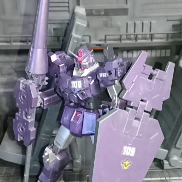 陸戦型ガンダム近接重装型