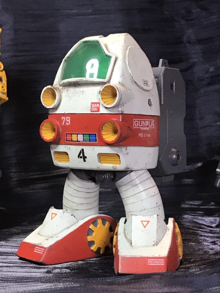 どうかな〜どうかな〜って思い悩みながら手を動かすもアモングアスのクルーって感じにはなりませんでした。7〜80年代ロボアニメのマスコットキャラのようになってしまいました。