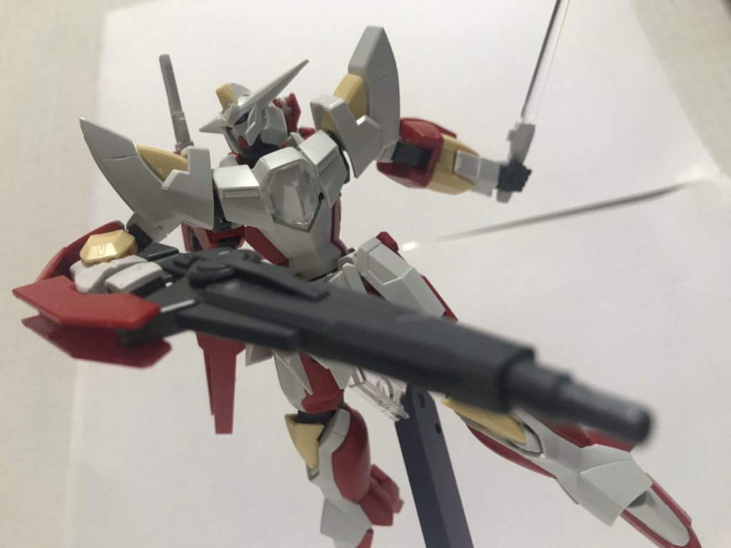 透明なのが弱点ですが、形が超かっこいい!