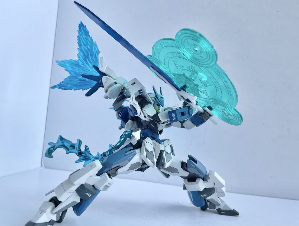 防御用に盾としても使える剣や魔法陣