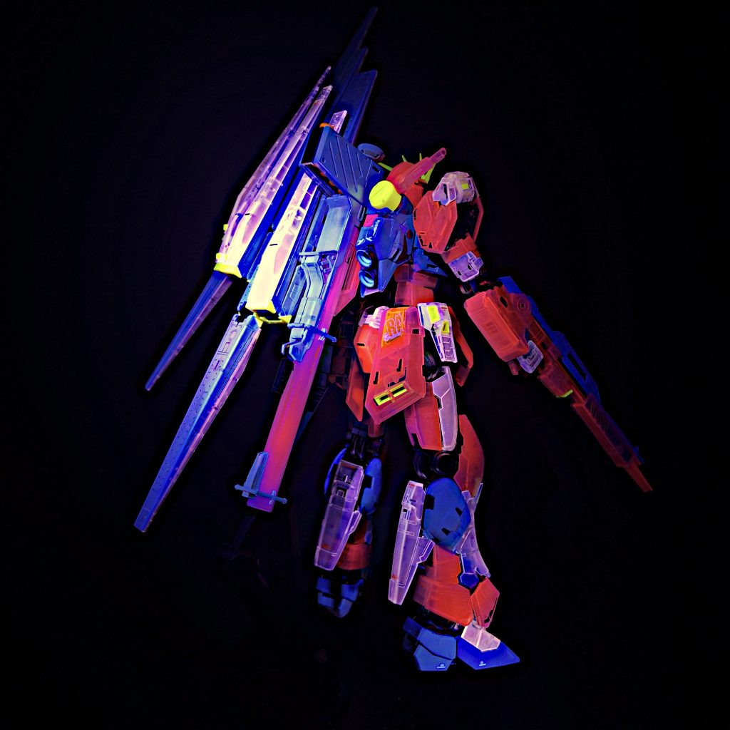 ルミネ塗料はアルコール塗料と記載があり希釈済みです。だからこそ調整が非常に難しいのと乾いてもベトつく感じがあります🤔