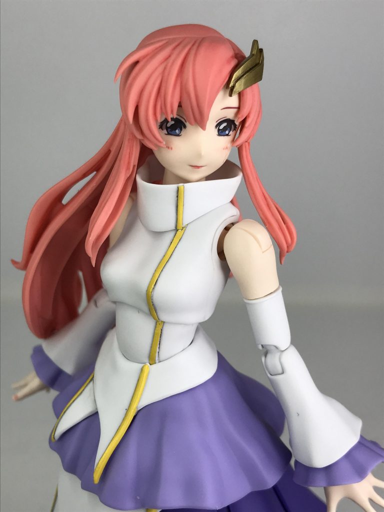 すまし顔は、リップとチークをやりすぎて、やたら大人っぽくなってしまいました(汗)