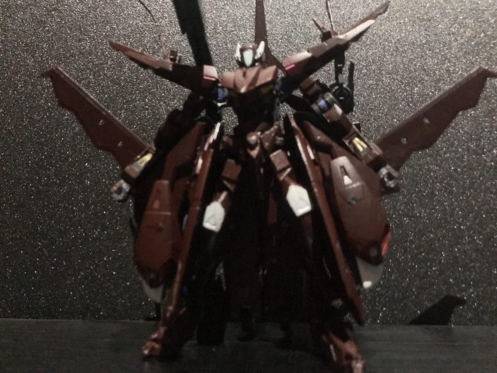 カラーはフィギアをイメージしました