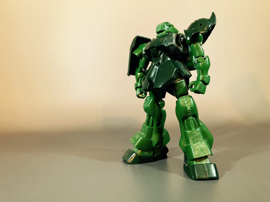 関節改造で素立ちポーズが決まるようにしました。