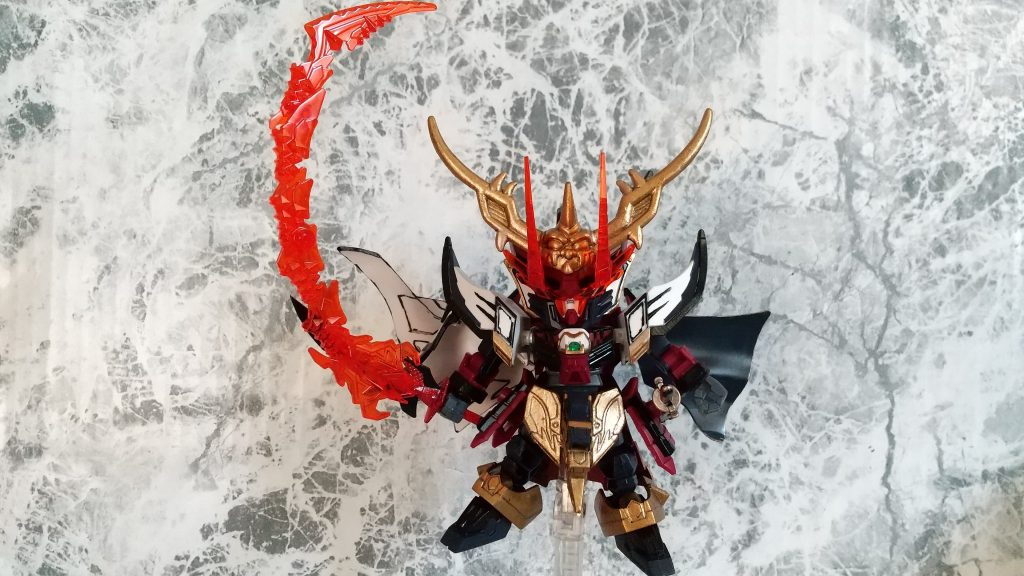 チカラを解放闇元帥のチカラを得た為、技の名称も少し変わり魔刃の剣にチカラを込め放つ技絶刀 邪龍魔刃穿(ぜっとう じゃりゅうまじんせん)元の闇元帥の技は覇道奥義 邪龍魔刃暗闇切りです