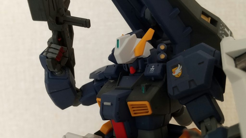 肩アーマーや腕、脚の合わせ目がうまく消せなかったので、これを経験として今後の制作に活かしたいです。それでもアドバンスド・ヘイズルはかっこいいです！