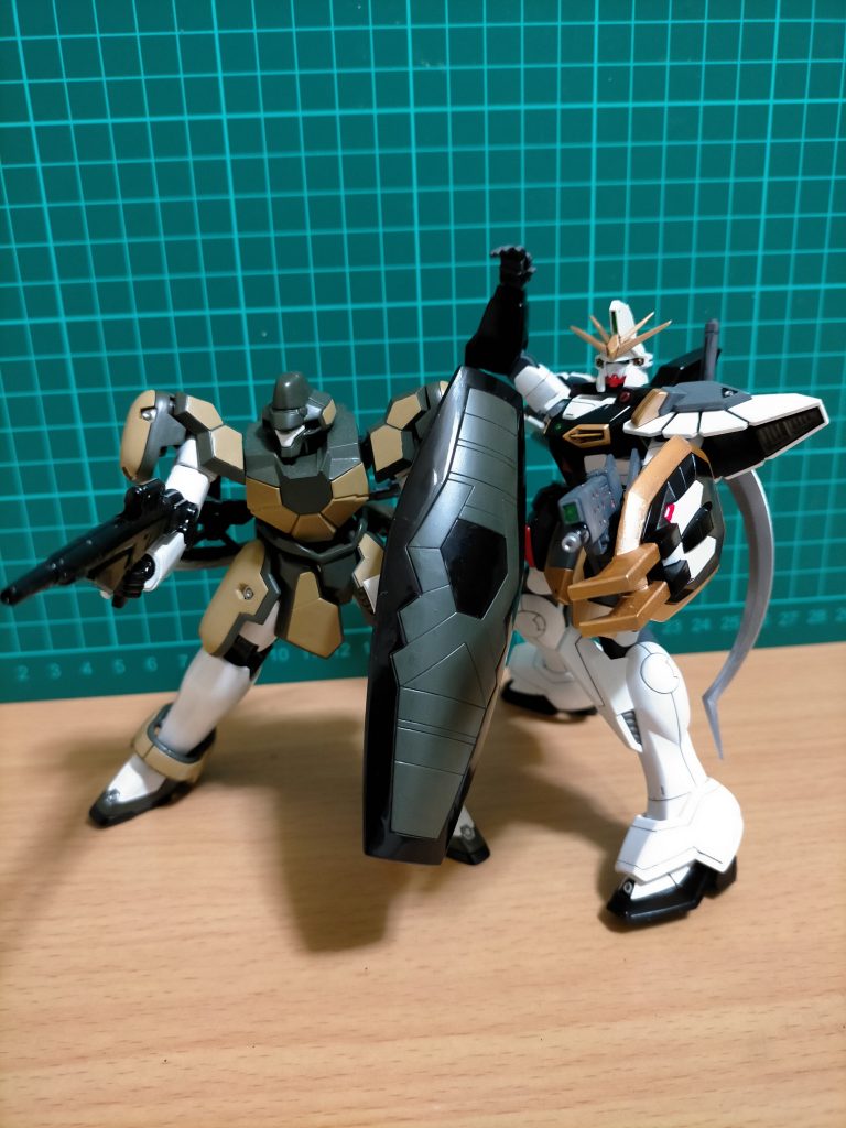 ？？？！「カトル様ーーー」と聞こえてきそうな2ショットで！38機は不可能です（笑）