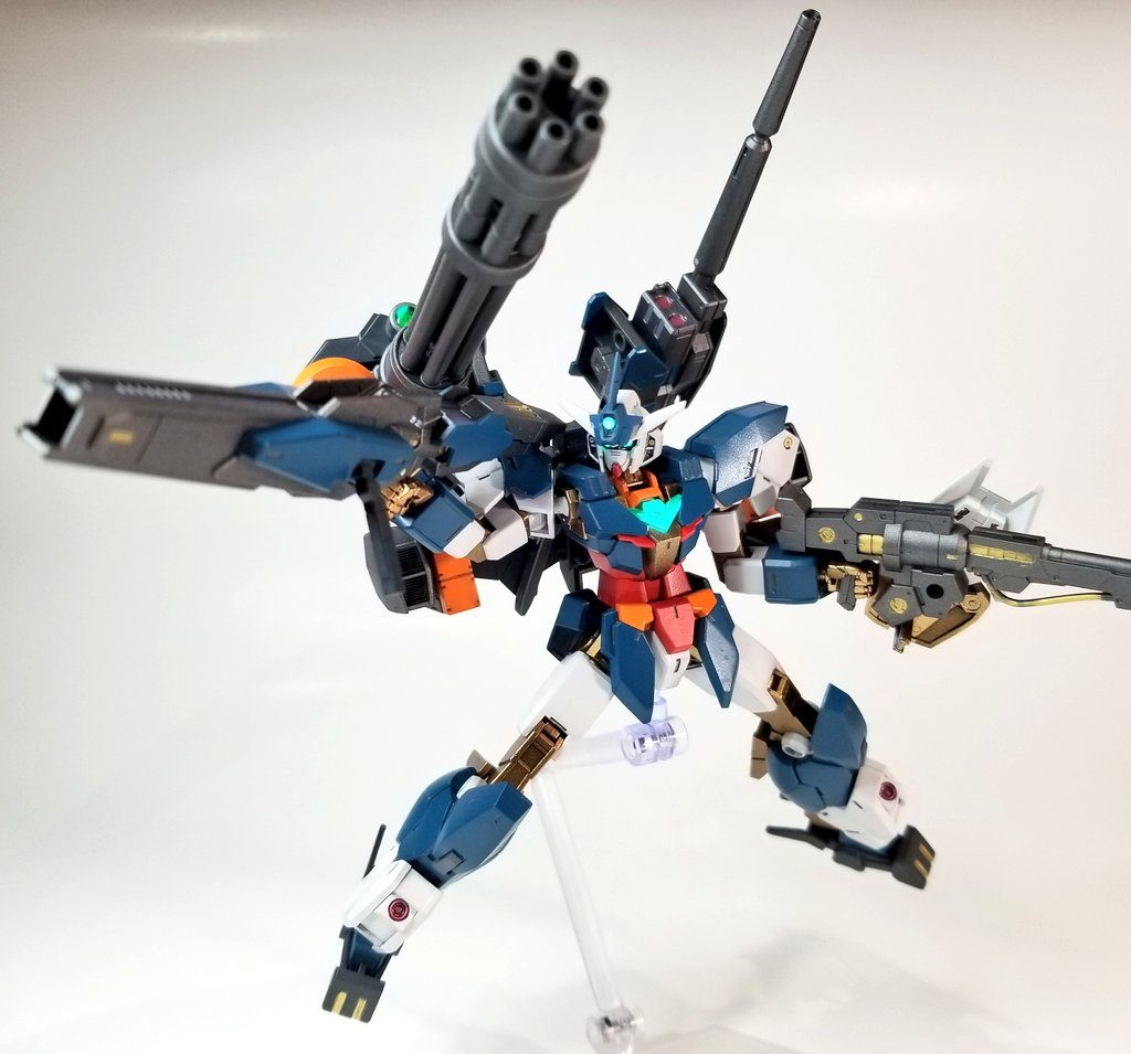 やはり武器両手持ち背負い物マシマシは良いですねԅ( ˘ω˘ ԅ)