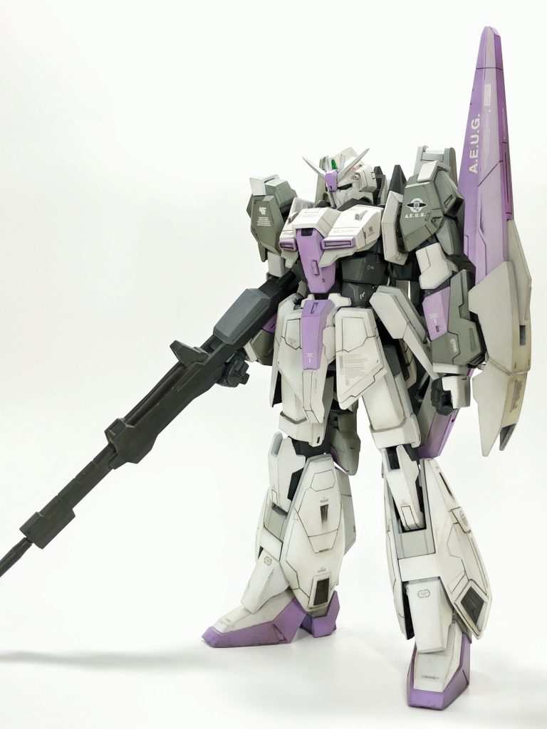 基本的にはモールドの追加・形状若干変更で、両肩は中期～後期タイプにしました。