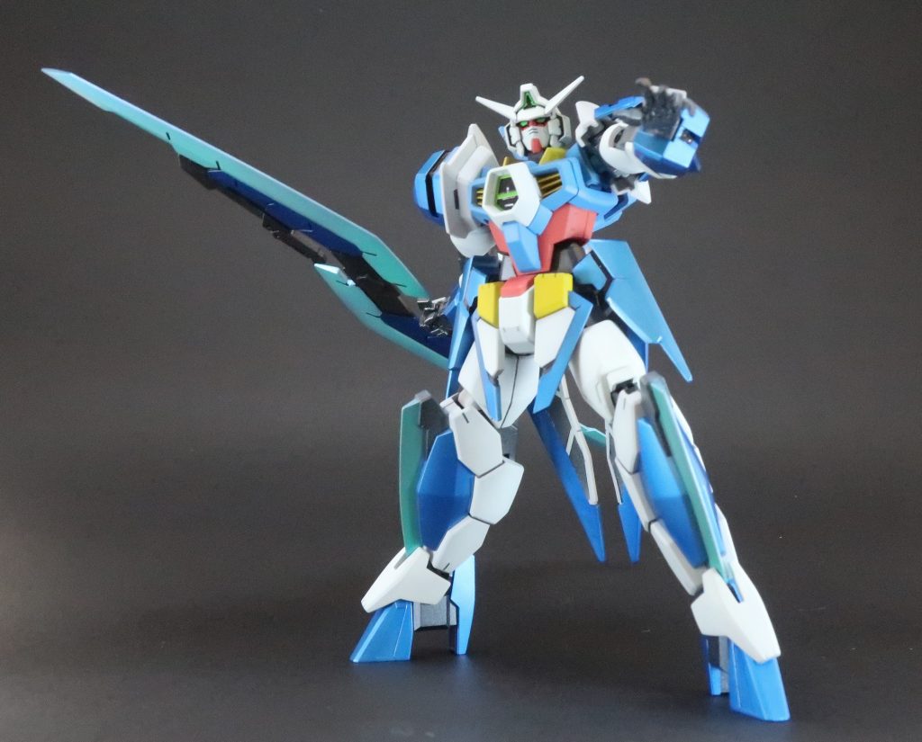 武器の塗装に失敗して2回やり直しているのですが、2回目の塗料を落としているときに片方の持ち手部分が音もなく砕けました…磁石を仕込んだときにパーツが薄くなっていて、そこに塗料を落とすためのシンナーがしみこんだせいだと思われます。砕けなかった方も、ヒビが見えていたので危なかったです。