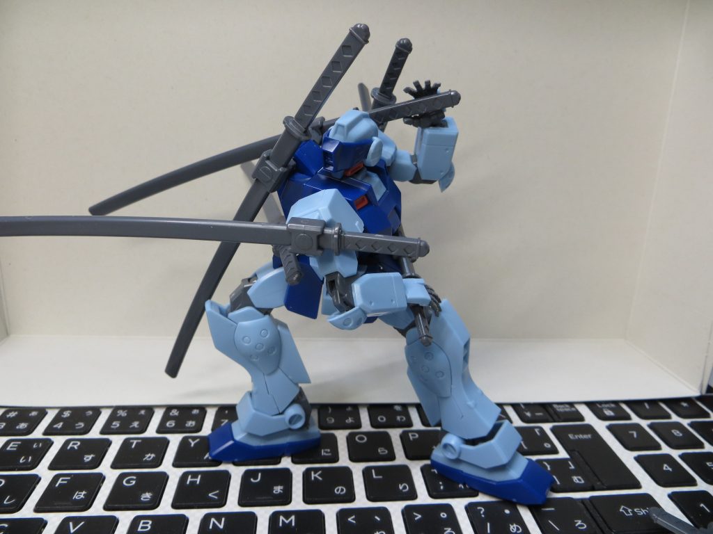 塗装前の色違い。