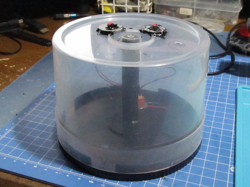 台座はDVD-Rの空容器