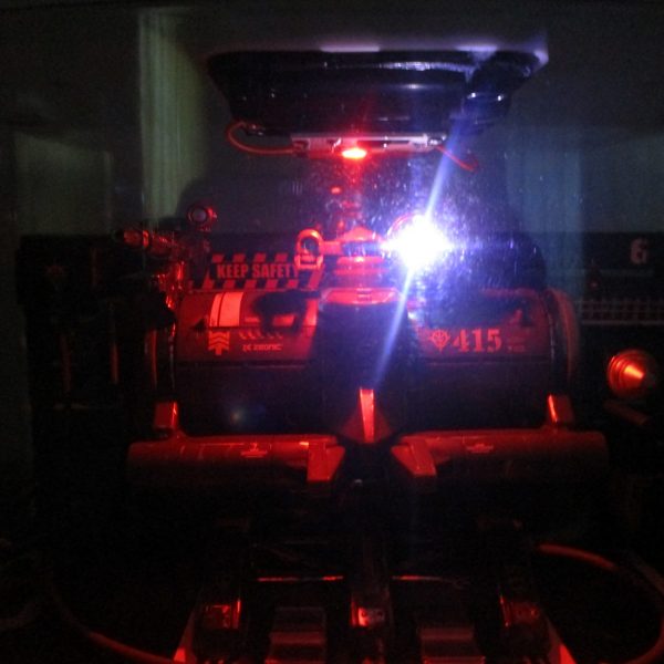 オッゴを黄色くするついでに格納庫