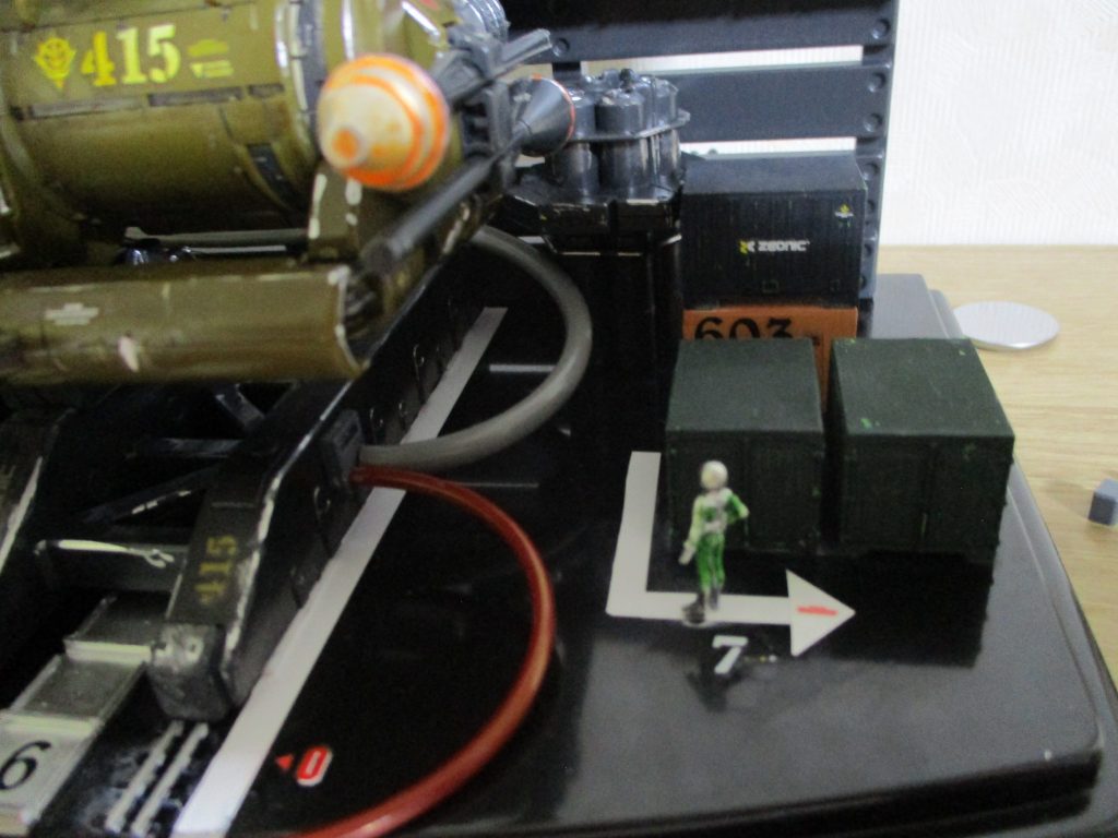 人もいます。連邦兵しかいなかったので塗ってジオン兵にしました。(あんまり違和感ない?)