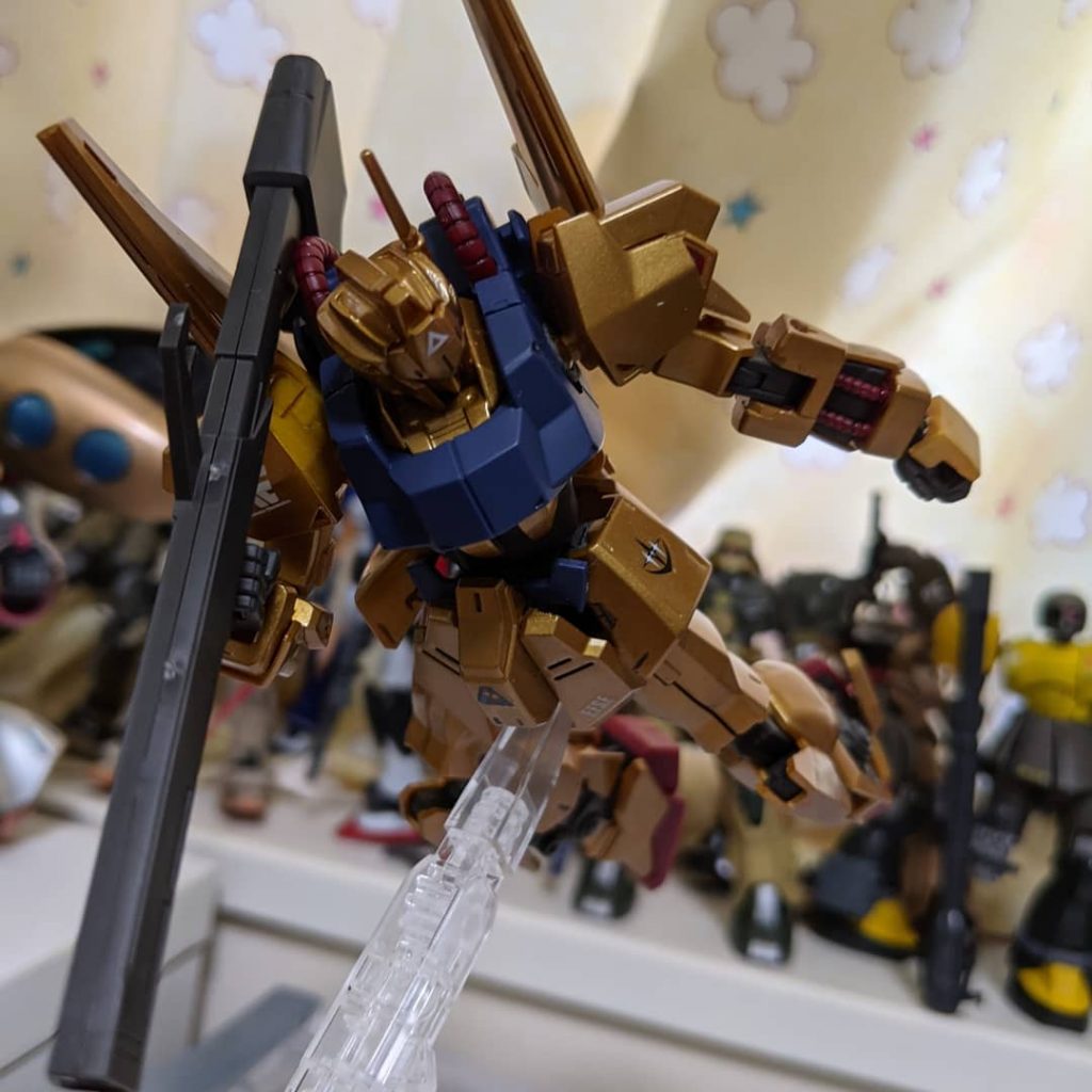 生産元はアナハイム・エレクトロニクスで、記録上では5機生産されており、一つの隊にまとめられていた。