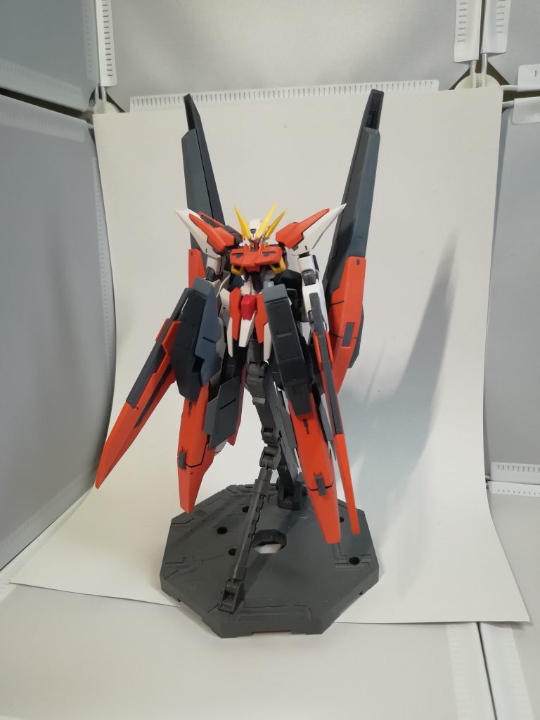 オレンジ部分を缶スプレーで塗装。缶スプレーは初めてでしたが早く綺麗に色が出来て良かったです。本体は部分塗装のお手軽仕上げです。