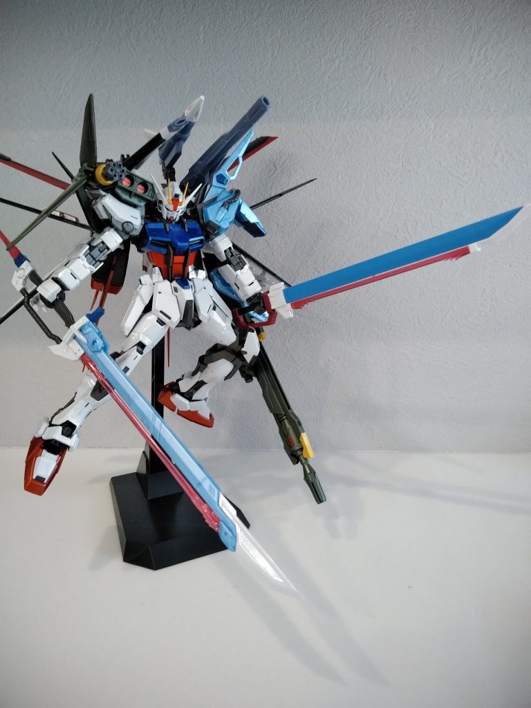 ガキマガリ【メッキ仕様】MG パーフェクト ストライクガンダム 完成品 ガキマガリ様専用【メッキ仕様】MG パーフェクト ストライク