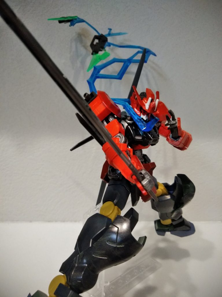 エネルギーマフラーの真骨頂！GNクナイの動きを自在に操る！オロチの所以