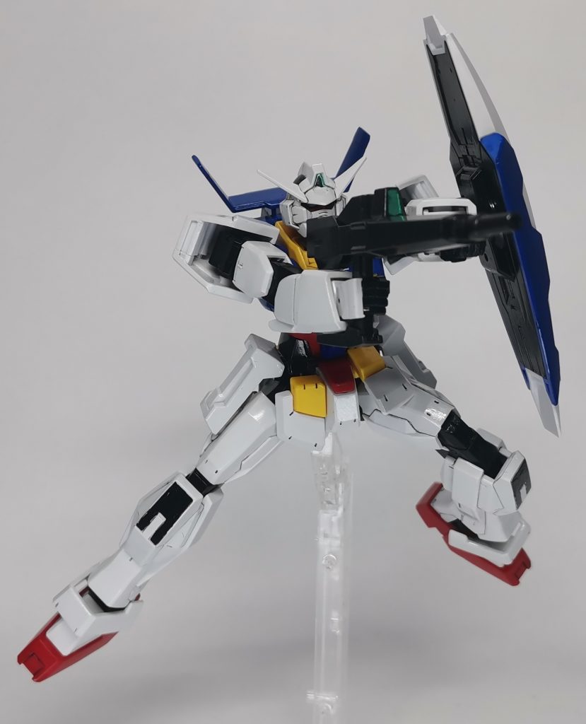 ドッズライフル精密射撃時の写真て全体的に暗い感じなのでツインアイが見えないの残念ですけれど次回までには改善します