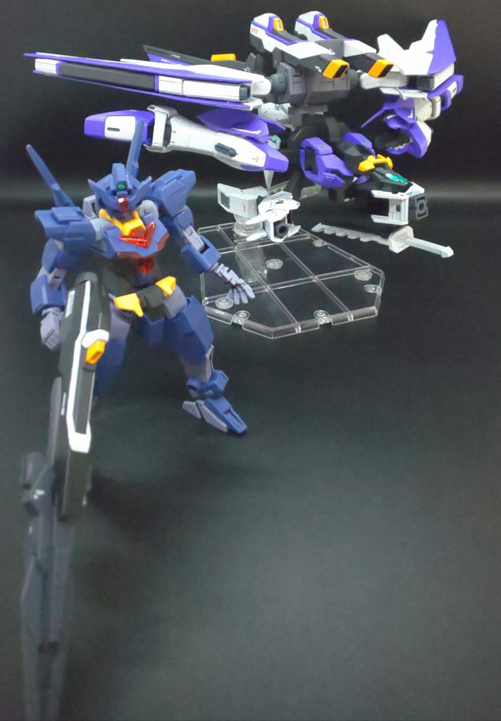 ティターンズカラーベースのコアガンダムは【カストラ】で、射撃タイプです。