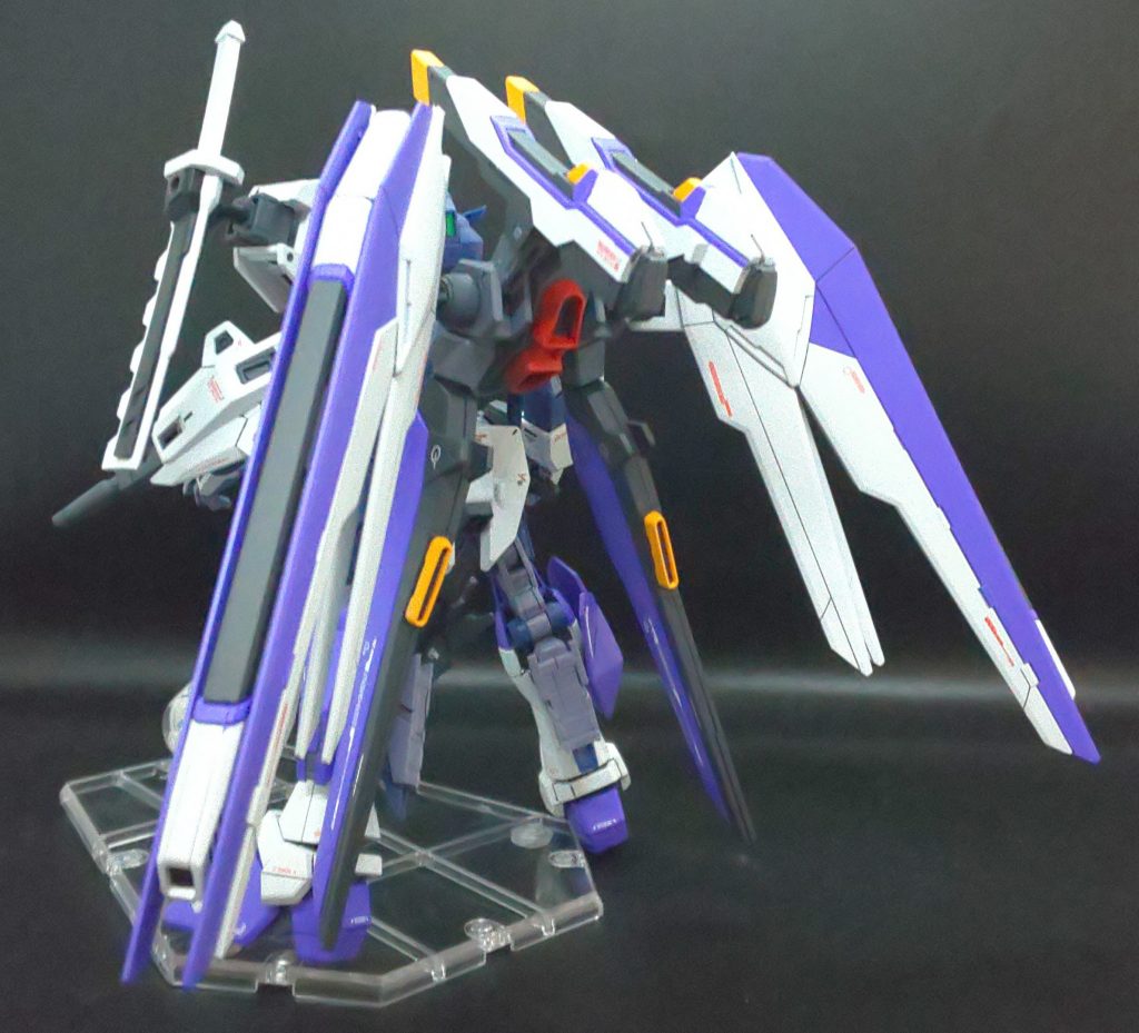 【カストラ】は射撃武器メイン。短刀も持ってますが、こちらもカップリングモード時には装備を換装します。