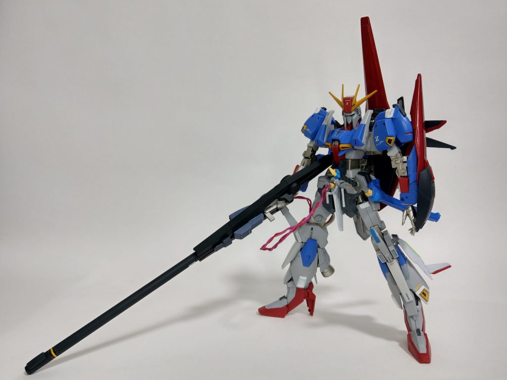 ソープ「メガ粒子とかは再現できなかったが、イレイザーエンジン直結のバスターランチャーを装備しているので火力は落ちてないと思うんだけど・・」カミーユ「時空が歪む奴ですね？」