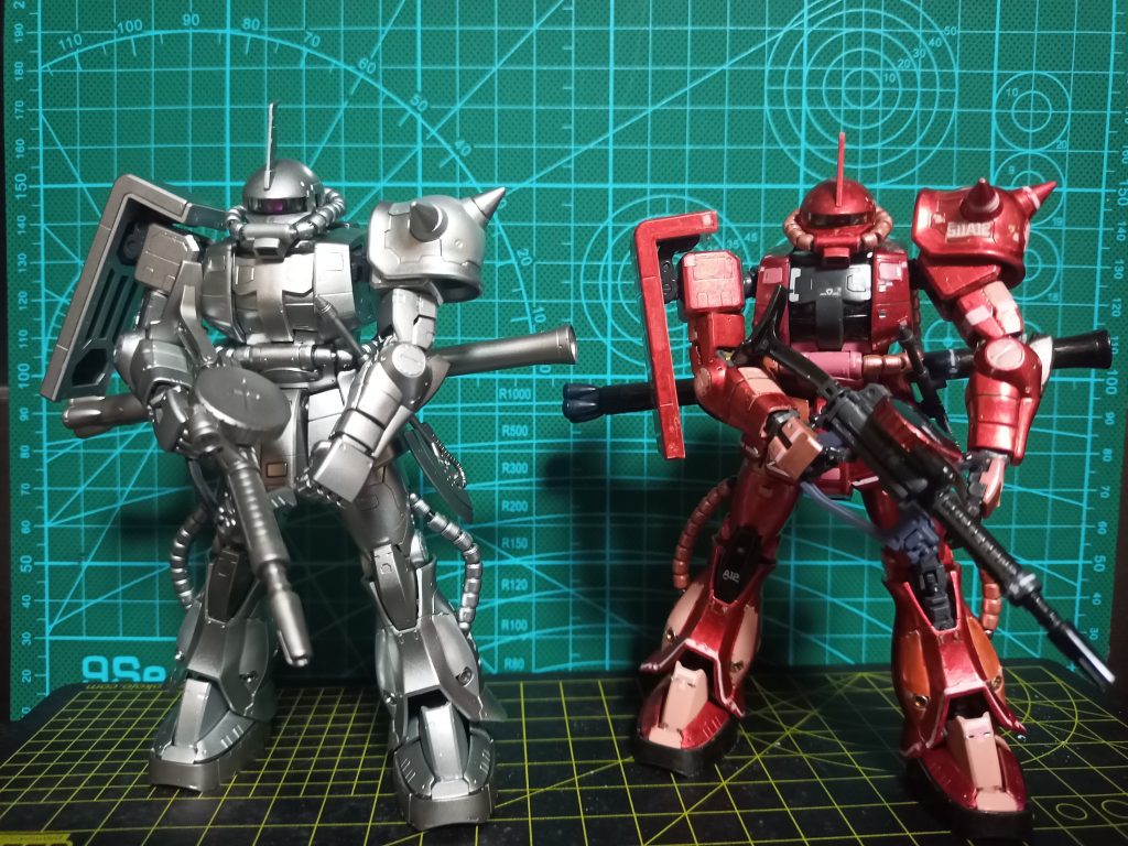 って本塗装まだかーい シャアザクはサザビーカラー主体で色付けしてみています