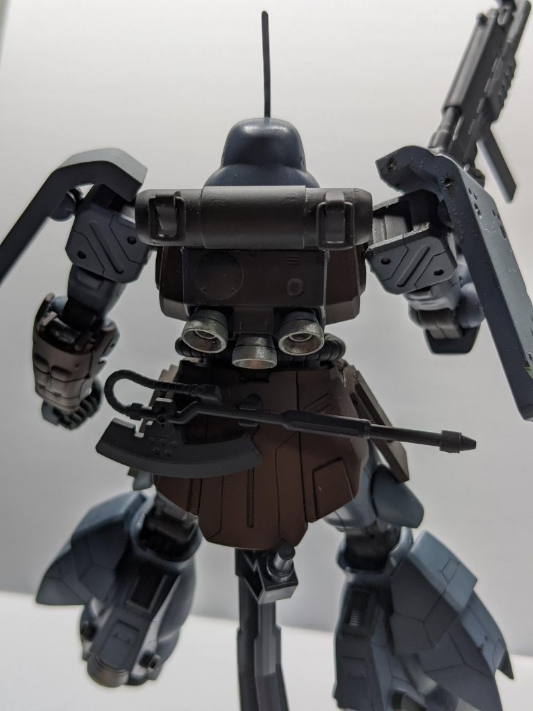 ザク改はスラスター推進力がザクの70％増だが稼働時間がザクの半分と聞いてプロペラントタンクを付けてみました!