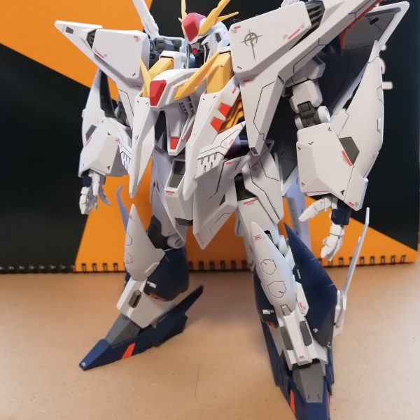 クスィーガンダム