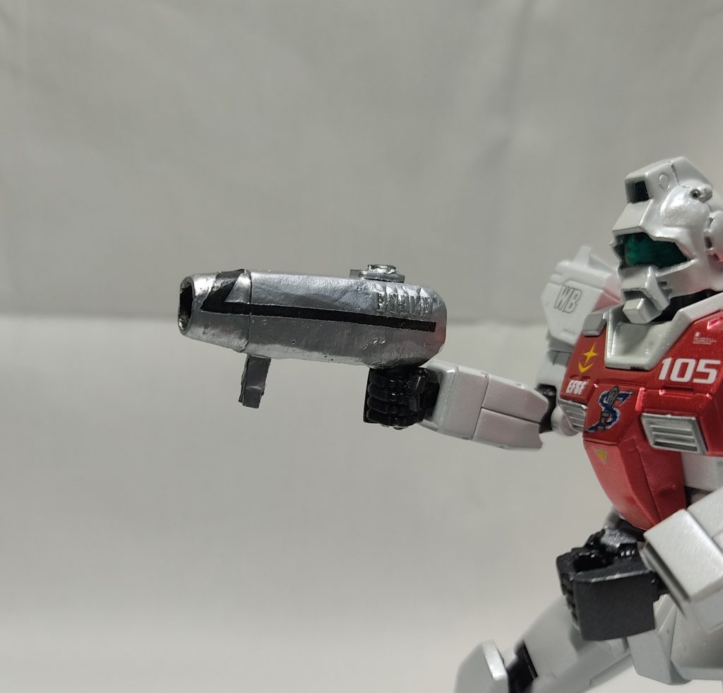 スパイダーショットはイデ隊員が発明した武器の一つです