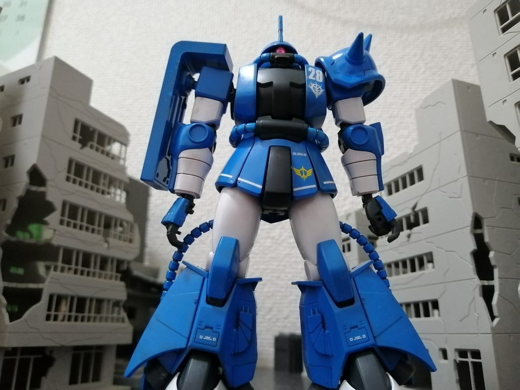 ロバート・ギリアム専用　高起動型ザクⅡ–2枚目/制作者：新人メカニック