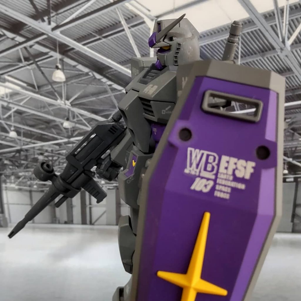 G-3ガンダムってカラーバリエ色々あるんですね自分の中ではスパロボαで強かったイメージがあるので、スパロボカラーの濃いめのグレーと紫で塗りました