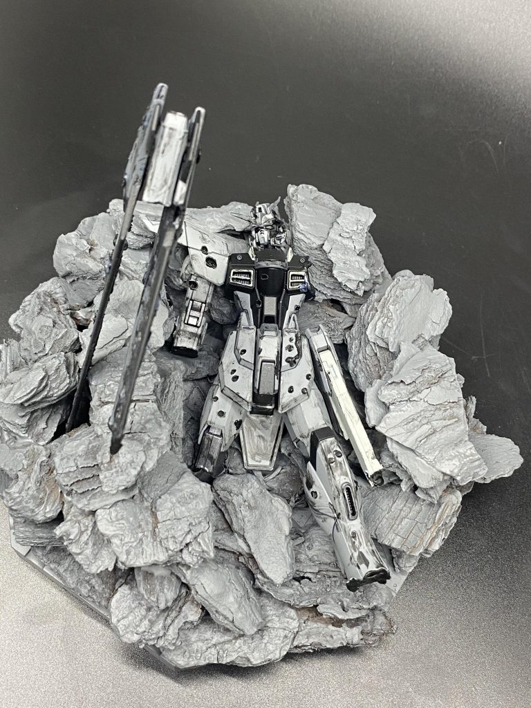 ディアクティブモードは本来はもうちょい青は青らしい色合いなのですが、イメージにそぐわなかったためグレーにしてしましました。