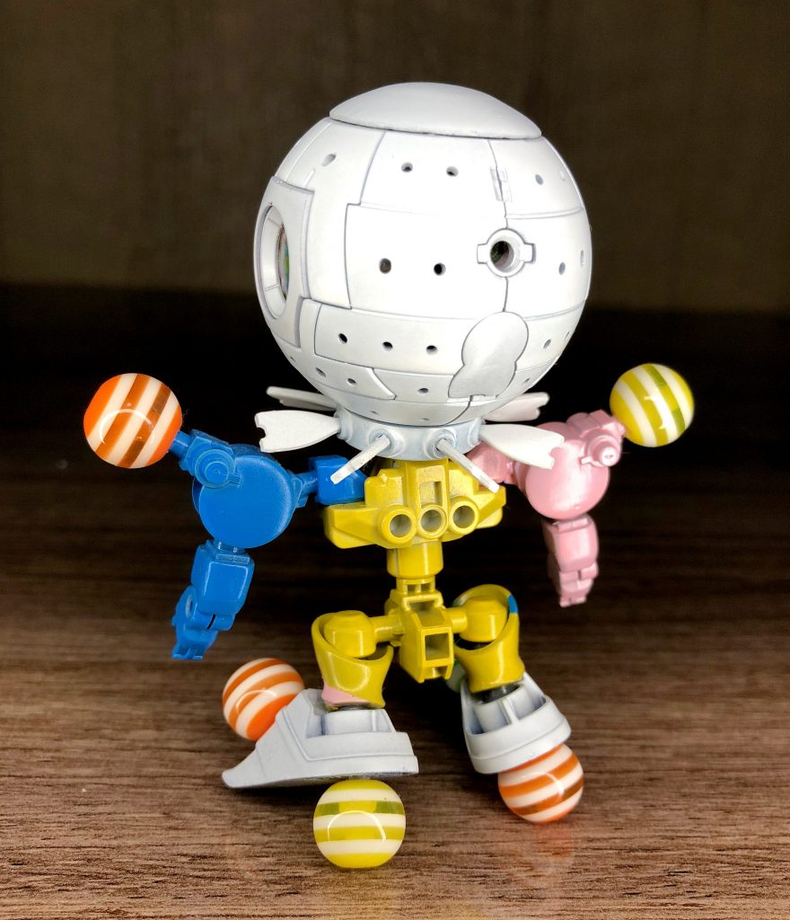 バックショット元ネタも派手だが...これもまた目立つ配色でwボーダーのプラ玉がイメージに合いましたので各所に散りばめております