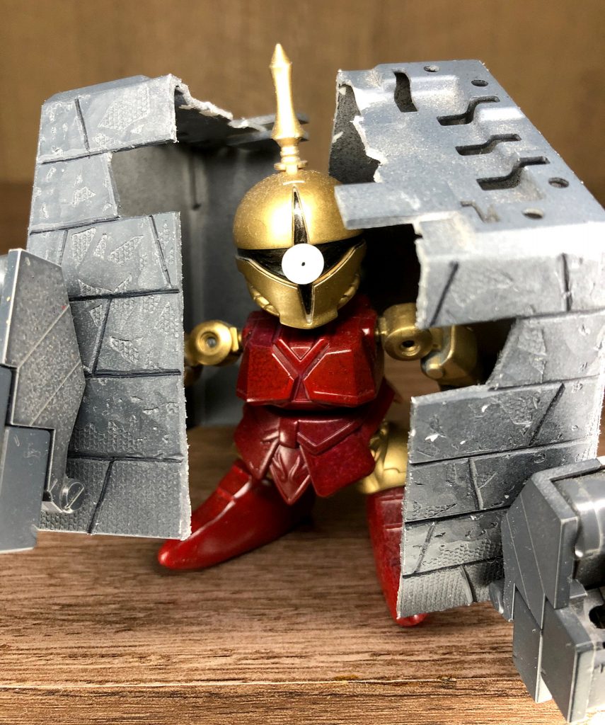 なのでカラーリングもギャンギャギャンをイメージ...いやなんだかカ◯レーザーみたいに見えるなwwここまでご覧いただきありがとうございます。特殊なシルエットでどう落とし込むか難しくはありましたがこのように形に出来たのはやはりひとしおの嬉しさがありますね閉じた姿でちょこんと鎮座してるのも実に可愛らしいですw