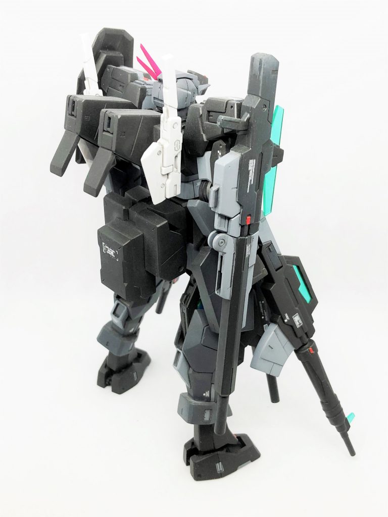 かかとのストッパー？は見事に両方紛失しました。