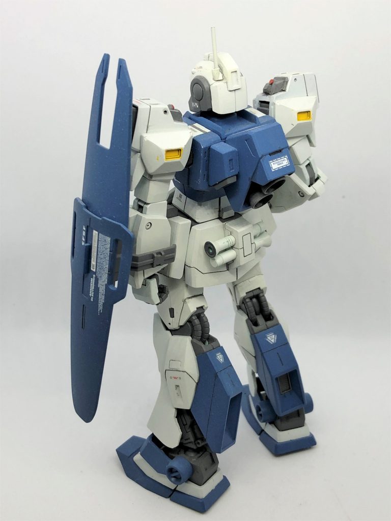 シールドに色々書いてあるのが好みです。