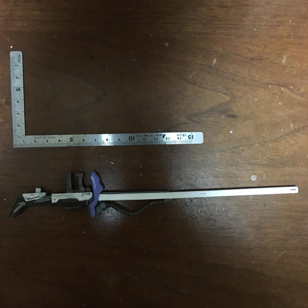 武器…いや、だから長いって。なるべくごちゃごちゃしすぎないようにシンプルにまとめたつもりです(そうでもない)長さの理由は、インフェルノナパームとか弾体加速装置とかそんなのばかり参考にしてたせい…。