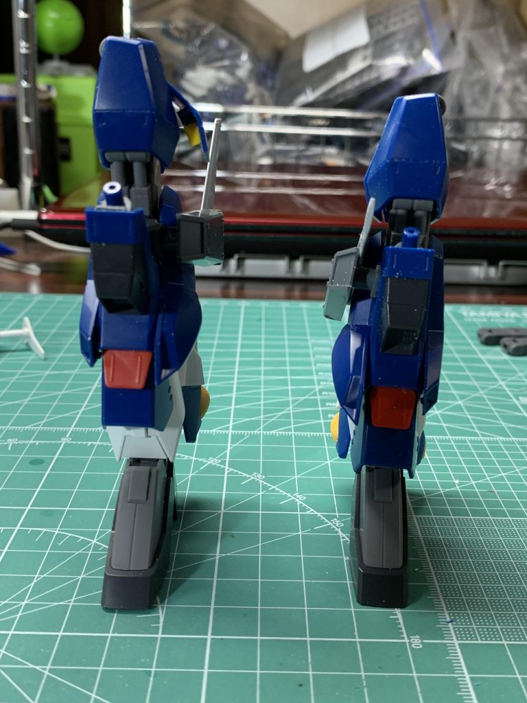 進めていくうちに先駆者こと某可能性の獣的な足の伸縮をさせたくなり、ギミックに悩んだ結果アリオス君の脛パーツを移植することに。(マグネットで固定するスライド機構も考えましたが、工作時間の都合などで断念。。。)
