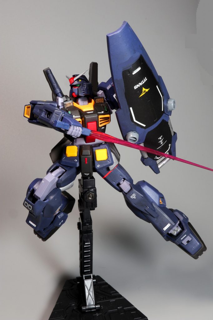 某カードゲームのイラストっぽいポーズ躍動感をもっと出したいですな~