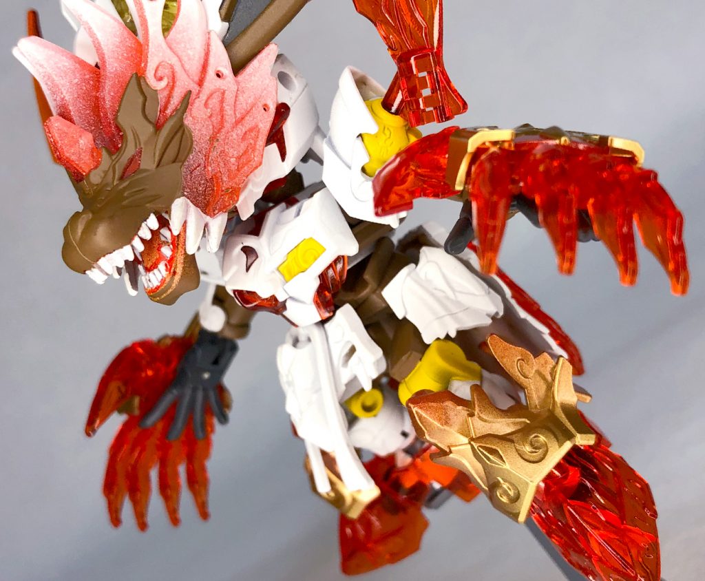 今回、手を「次元ビルドナックルズ(丸)」の平手に変えたのですが手エフェクトがこの平手に沿うような形で、良いフィット感でしたここまでご覧いただきありがとうございます。元キットもデザイン元も「孫悟空」という共通点がありますので案外すんなりとらしくなってくれたように感じます。