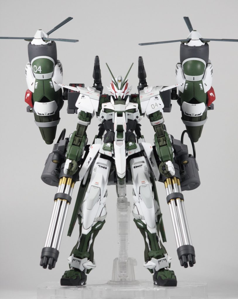 フレームの緑や外装の白、武装のグレーなど各色それぞれ複数色使って情報量を上げています。