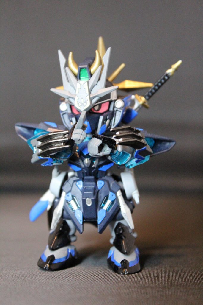 肉抜き埋め、部分塗装、のみです手裏剣は金色の方が日輪ぽく見えるかな…と