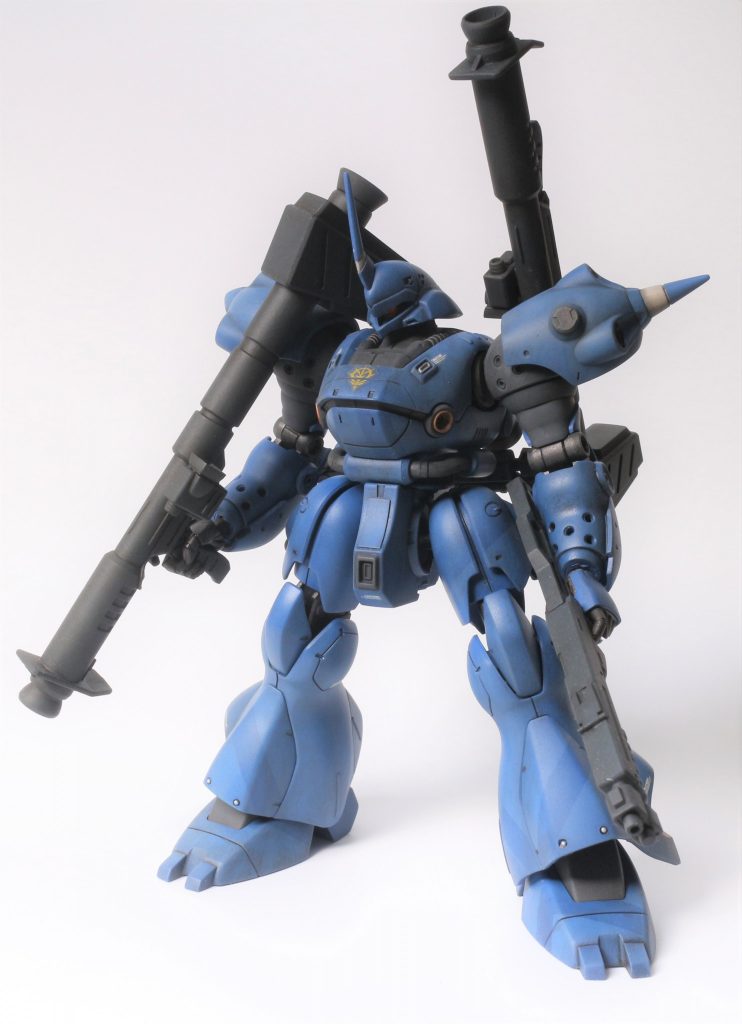 素立ちはあまりキマってません。