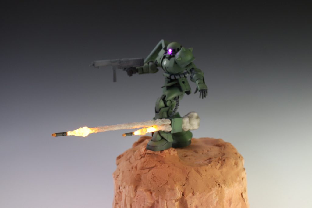 ミサイルの下段はチップ抵抗器が入るスペースになっています